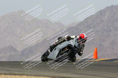 media/Apr-10-2022-SoCal Trackdays (Sun) [[f104b12566]]/Turn 9 (130pm)/